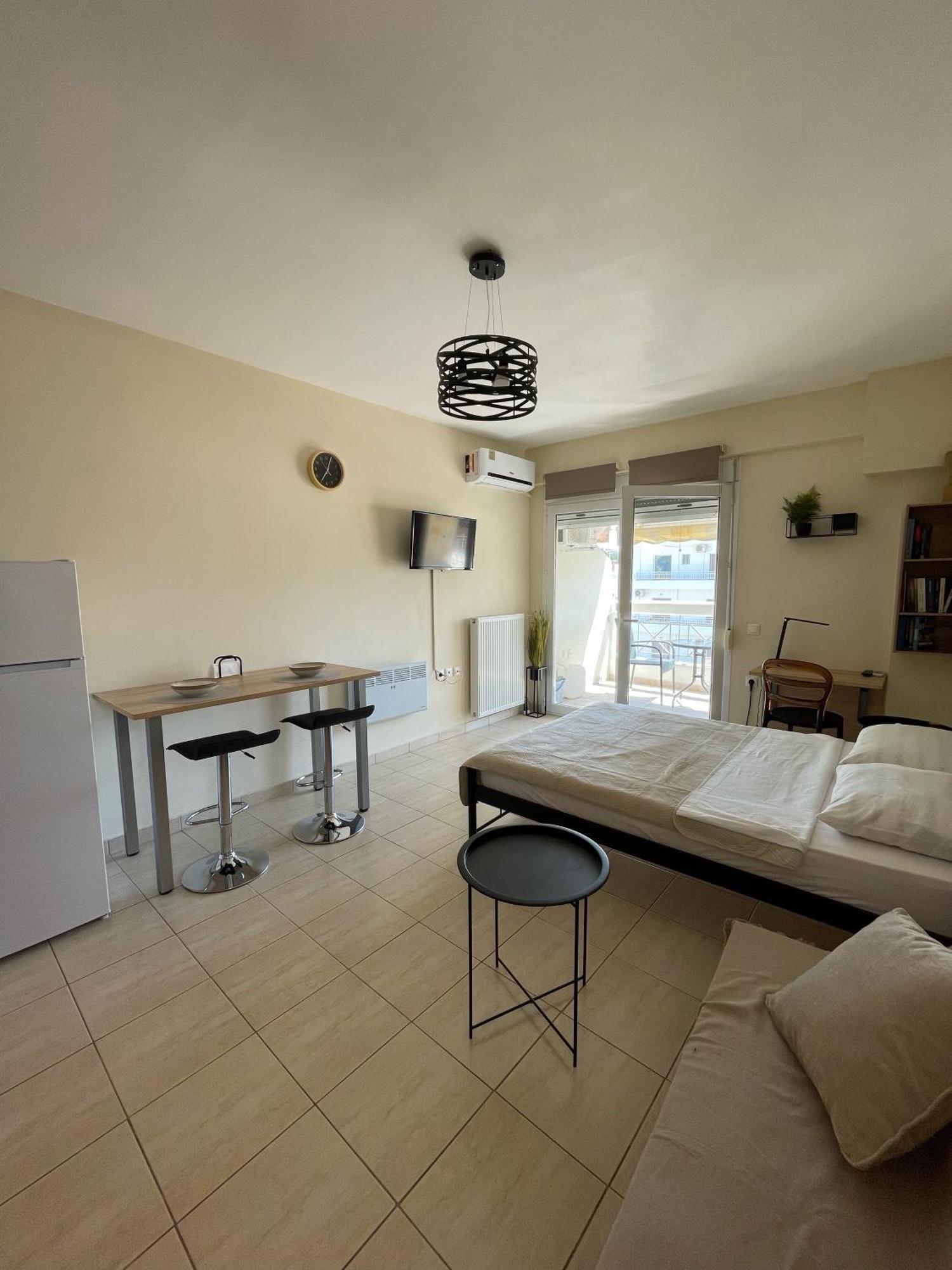 Cozy Apartment Of Халкида Экстерьер фото
